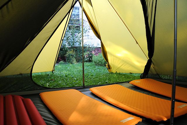 Shangri-la 6+ Tent with sleeping mats